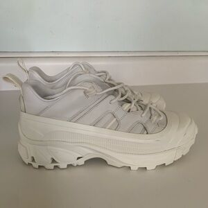 Burberry Arthur Chunky Trainers Size EU 39/US Size 9 White Sneakers